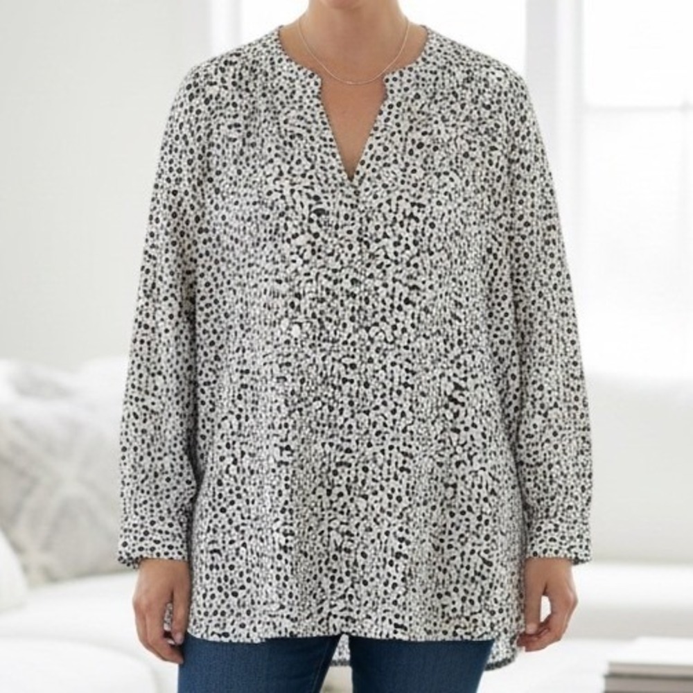 Carolina Belle Montreal Women 2X Heart Print V-Neck Tunic Blouse Black White‎
